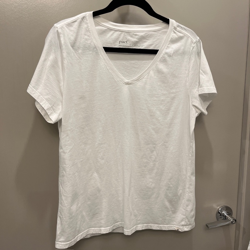 Organic Cotton V-Neck